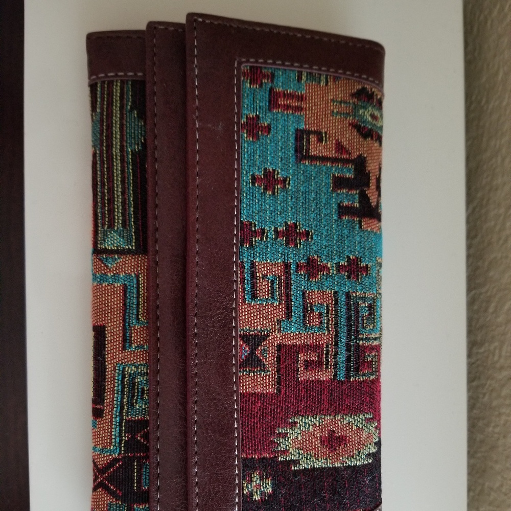 Navajo print wallet NWOT